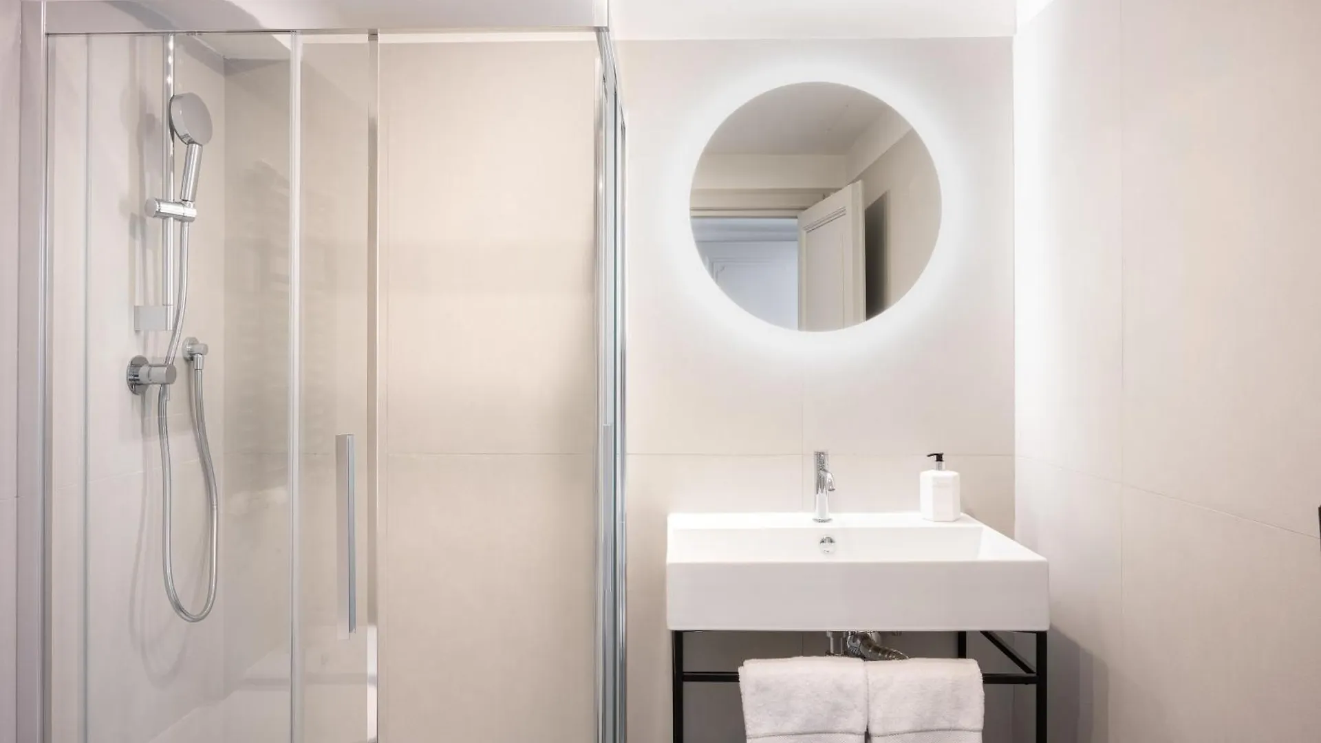 La Gabbia Del Grillo Apartments & Suites Floransa